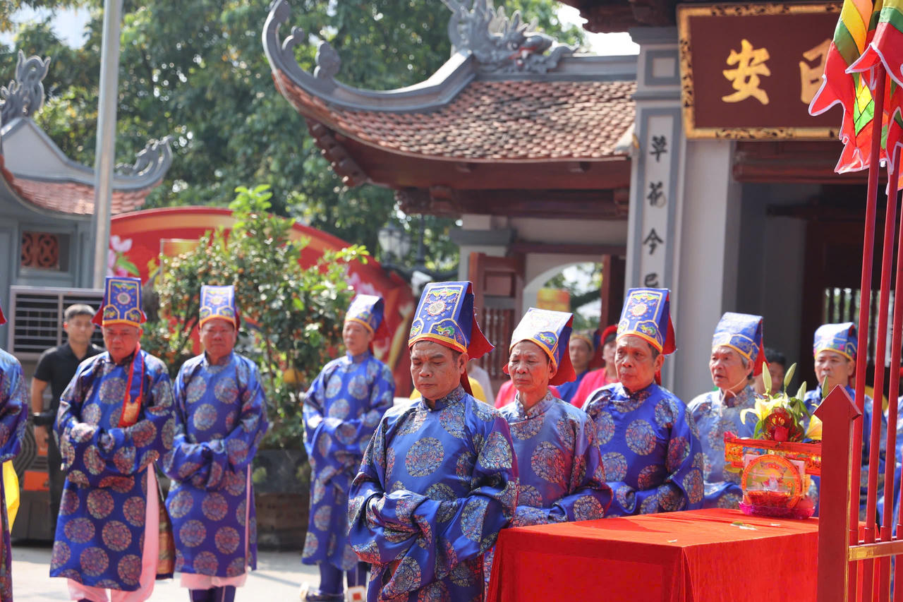 Lễ tế dân gian ngày 14 tháng Giêng hằng năm không chỉ là hoạt động tín ngưỡng truyền thống mà còn là điểm tựa tinh thần, gắn kết cộng đồng các dân tộc trên địa bàn.