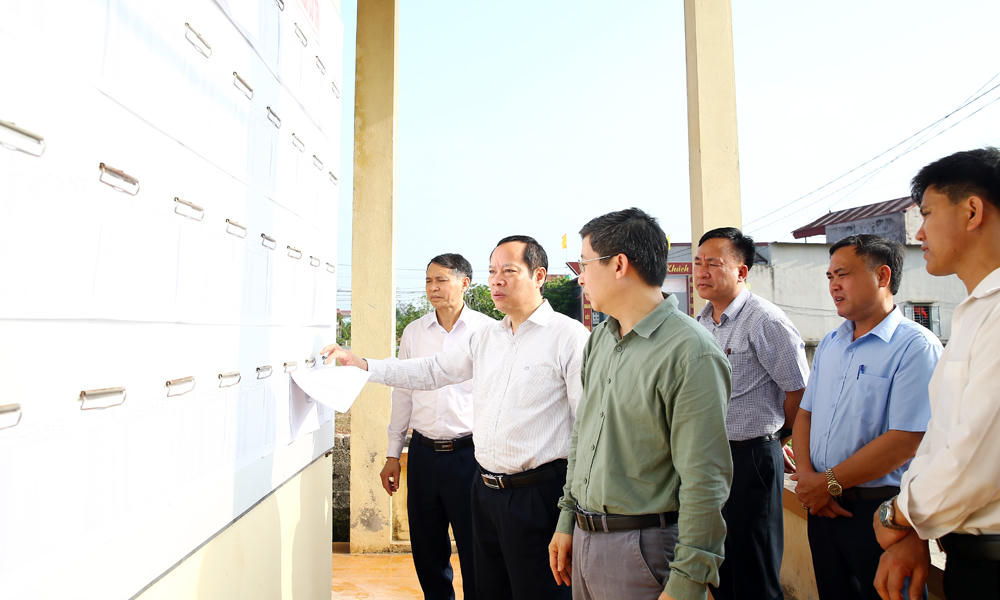 Bắc Ninh: Tăng cường tuyên truyền trực quan công tác bầu cử tại khu dân cư