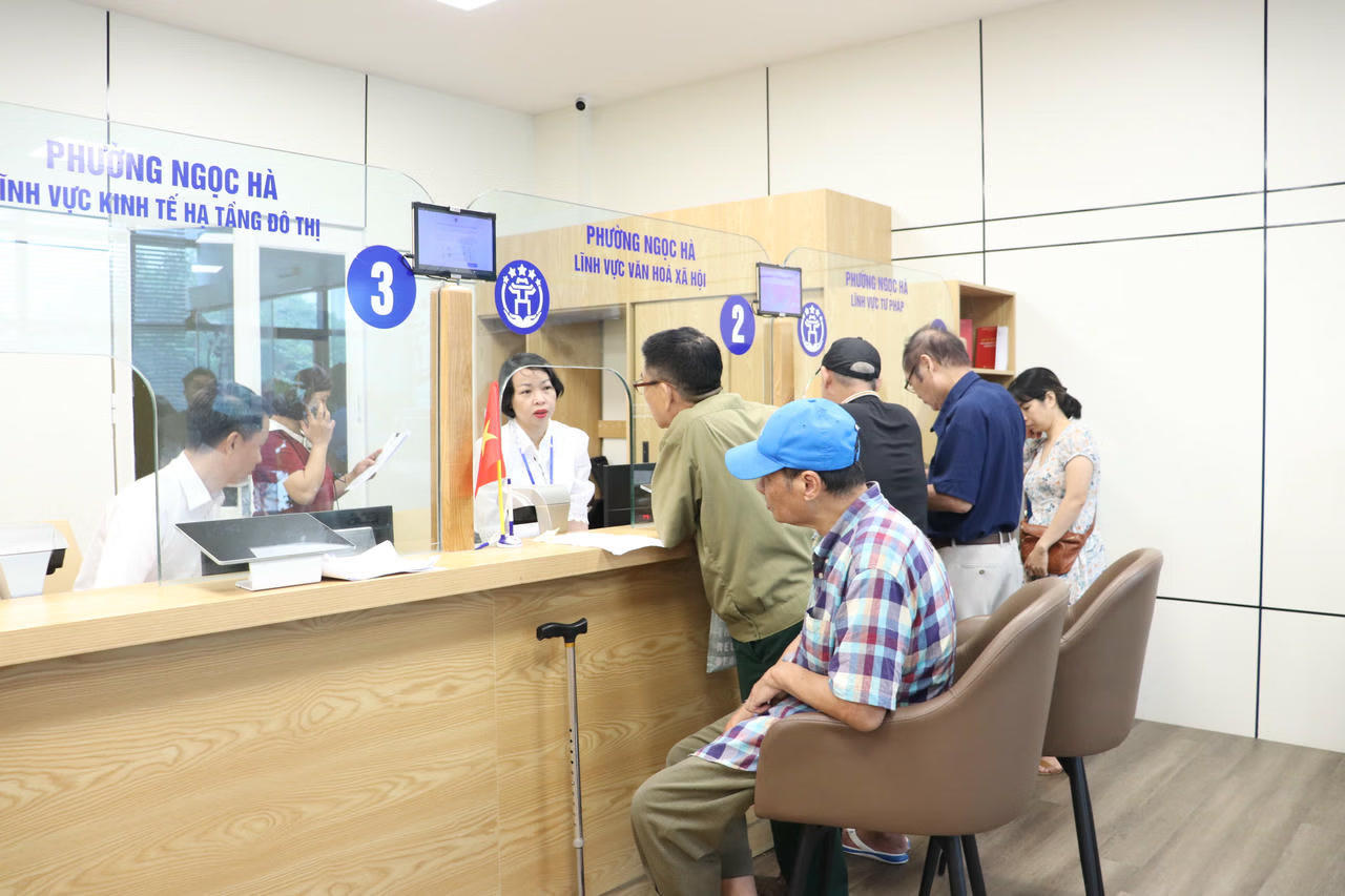 Hà Nội phát động phong trào thi đua 'Cải cách hành chính đồng bộ - Chính quyền phục vụ Nhân dân'