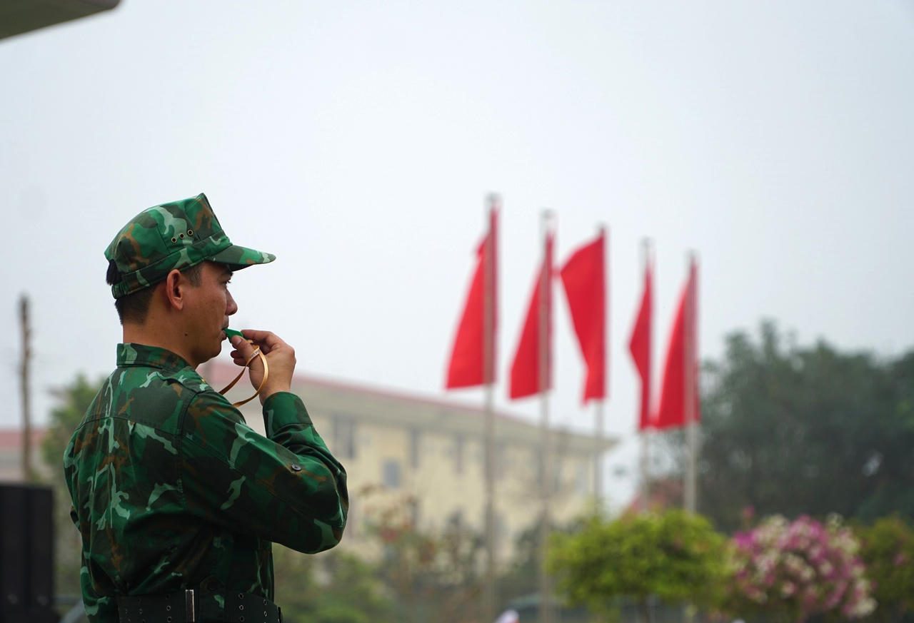 Đồng diễn võ thuật tại Lễ ra quân. Ảnh: Tuyết Lan