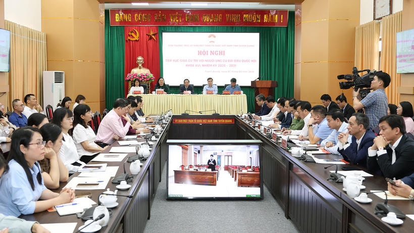 Quang cảnh Hội nghị tiếp xúc cử tri. Ảnh: nhandan.vn