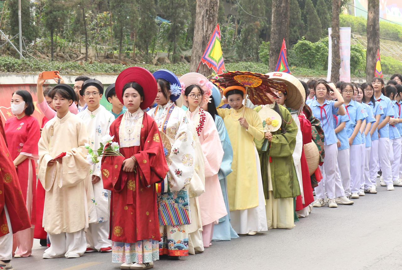 Linh thiêng Lễ hội Đền Thượng Xuân Bính Ngọ