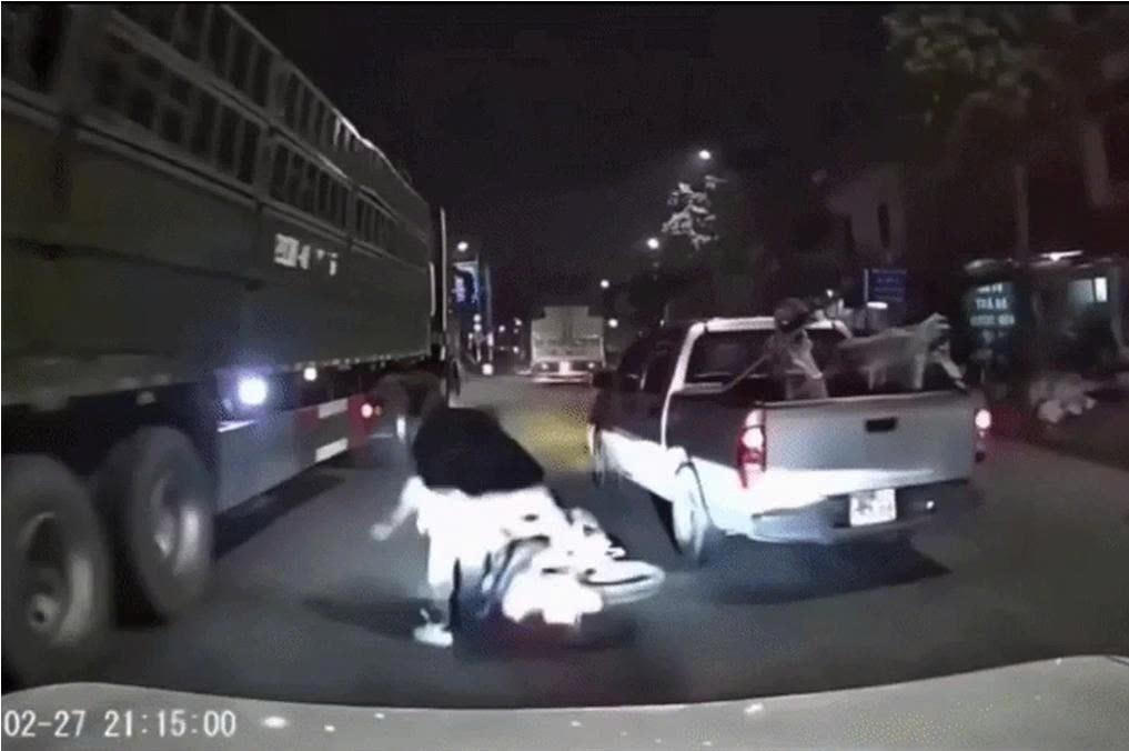 Hình ảnh trích lại từ camera hành trình. (Ảnh: CACC).