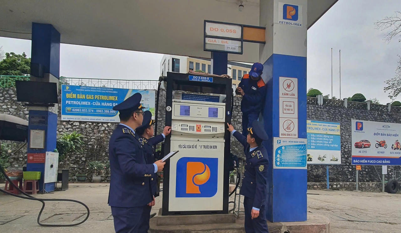 Yêu cầu tăng cường kiểm tra thị trường xăng dầu trước xung đột tại Trung Đông