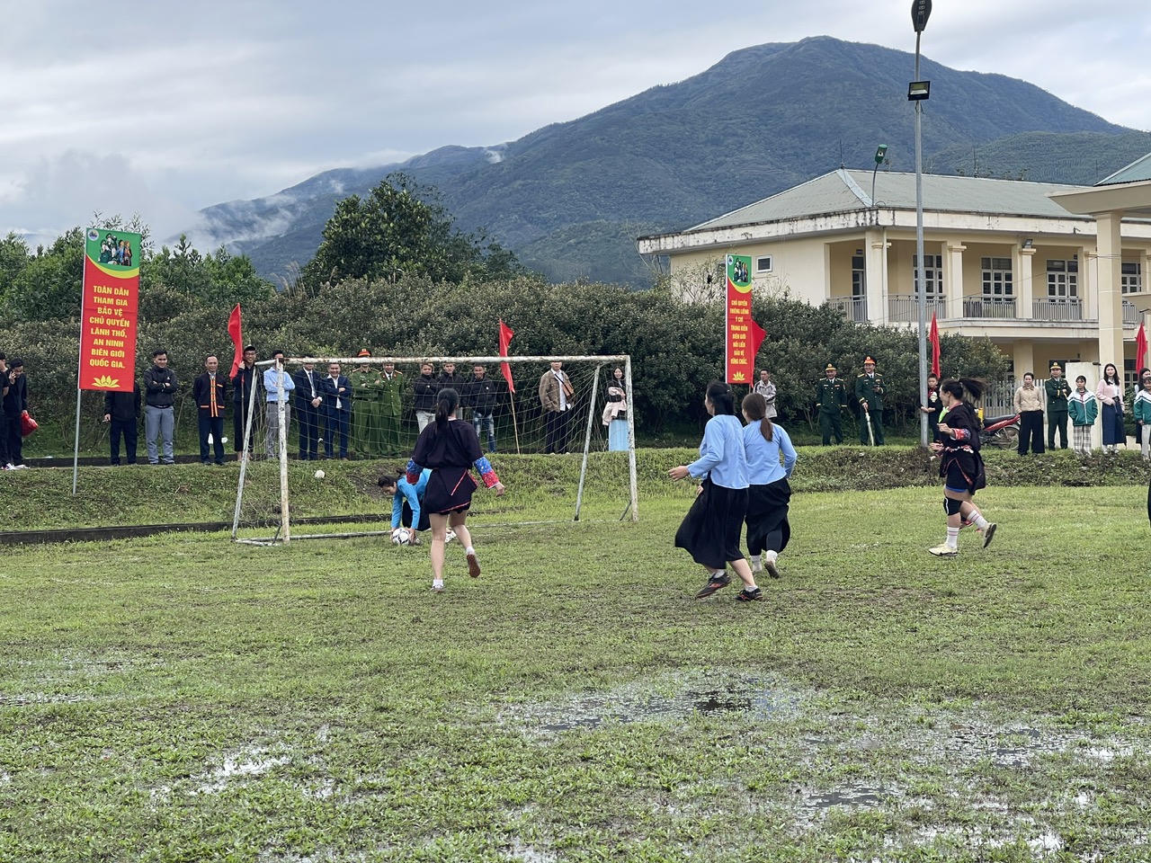Trung tướng Nguyễn Anh Tuấn dự “Ngày hội Biên phòng toàn dân” tại Quảng Ninh