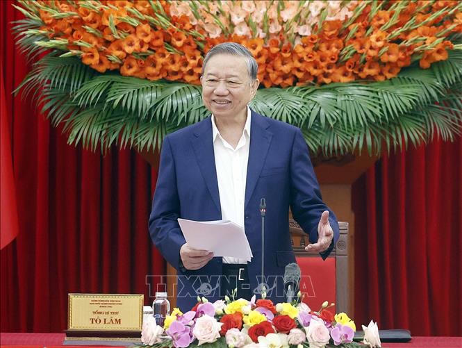 Ch&uacute; th&iacute;ch ảnh