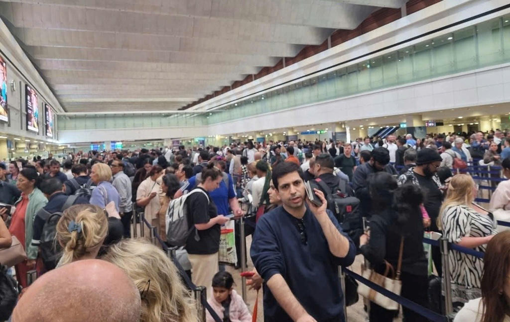 Bộ Xây dựng yêu cầu rà soát, điều chỉnh kế hoạch bay qua Trung Đông