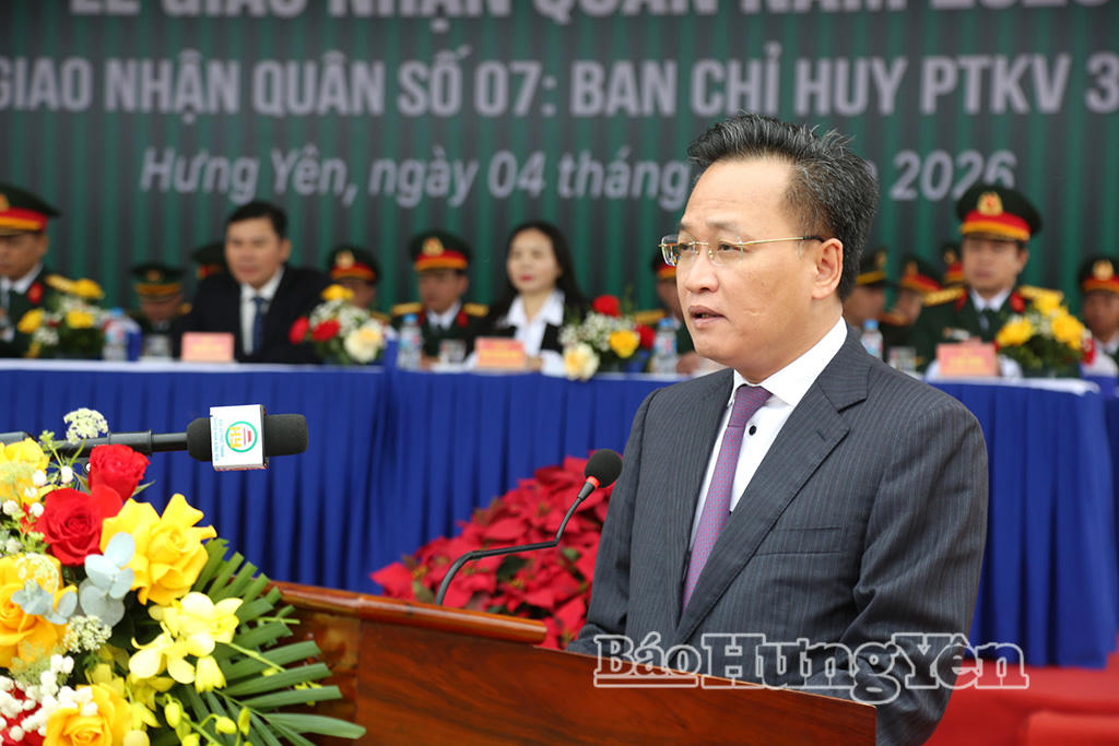 Bí thư Tỉnh ủy Nguyễn Hữu Nghĩa phát biểu tại buổi lễ .(Ảnh: Báo Hưng Yên)