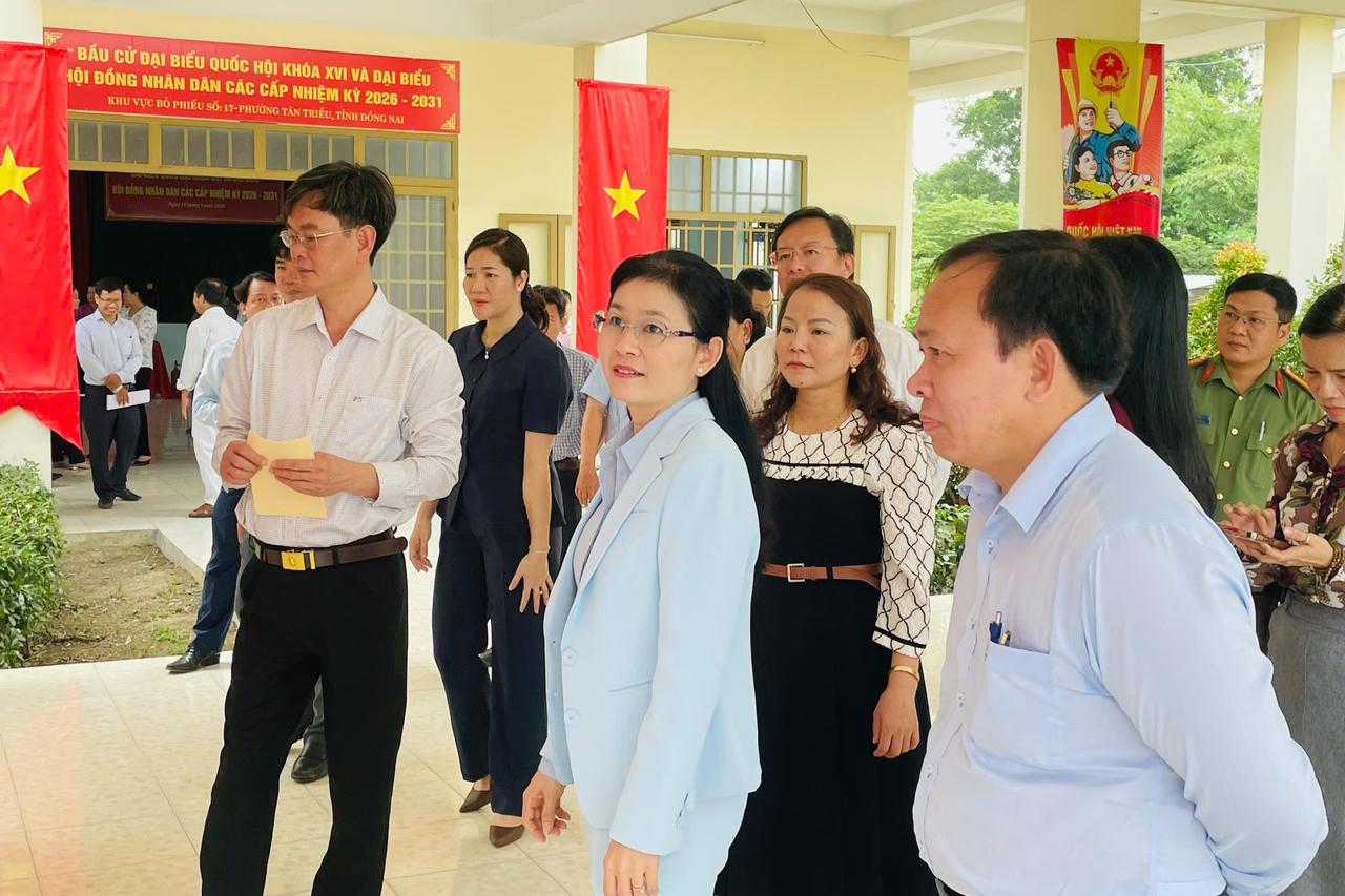 Lãnh đạo Tỉnh ủy Đồng Nai kiểm tra công tác chuẩn bị bầu cử tại phường Tân Triều.