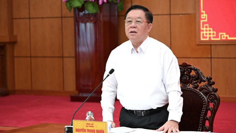 Ủy viên Bộ Chính trị, Bí thư Trung ương Đảng, Chủ nhiệm Tổng cục Chính trị Quân đội nhân dân Việt Nam Nguyễn Trọng Nghĩa làm việc với Ban Thường vụ Tỉnh ủy Tây Ninh về công tác chuẩn bị bầu cử.