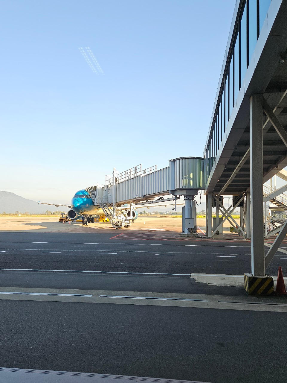 Toàn diện đường cất hạ cánh sân bay Liên Khương sẽ được thay thế bằng&nbsp;kết cấu bê tông xi măng bền vững.