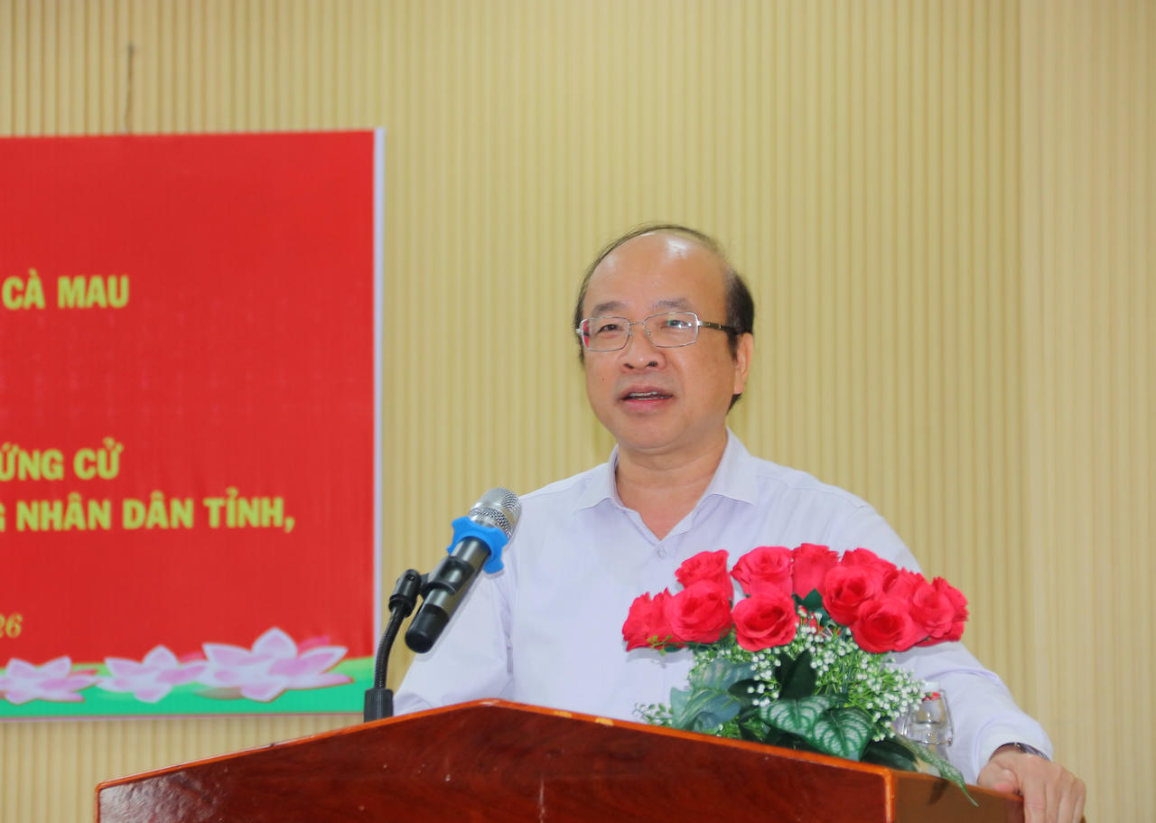 Thứ trưởng Bộ Tư pháp Phan Chí Hiếu – ứng cử viên ĐBQH khóa XVI, trình bày chương trình hành động.