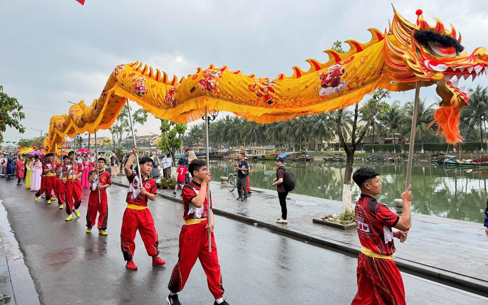 Tết Nguyên tiêu rộn ràng giữa lòng phố cổ Hội An