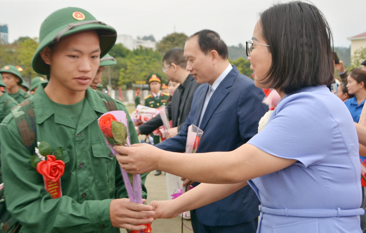 Lào Cai: 2.693 thanh niên lên đường nhập ngũ năm 2026