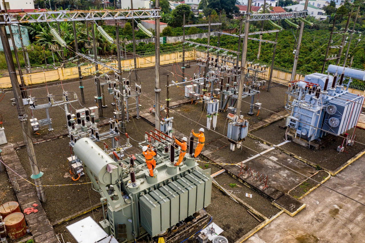 EVNCPC triển khai nhiều giải pháp kỹ thuật đảm bảo cung cấp điện an toàn, liên tục dịp bầu cử.