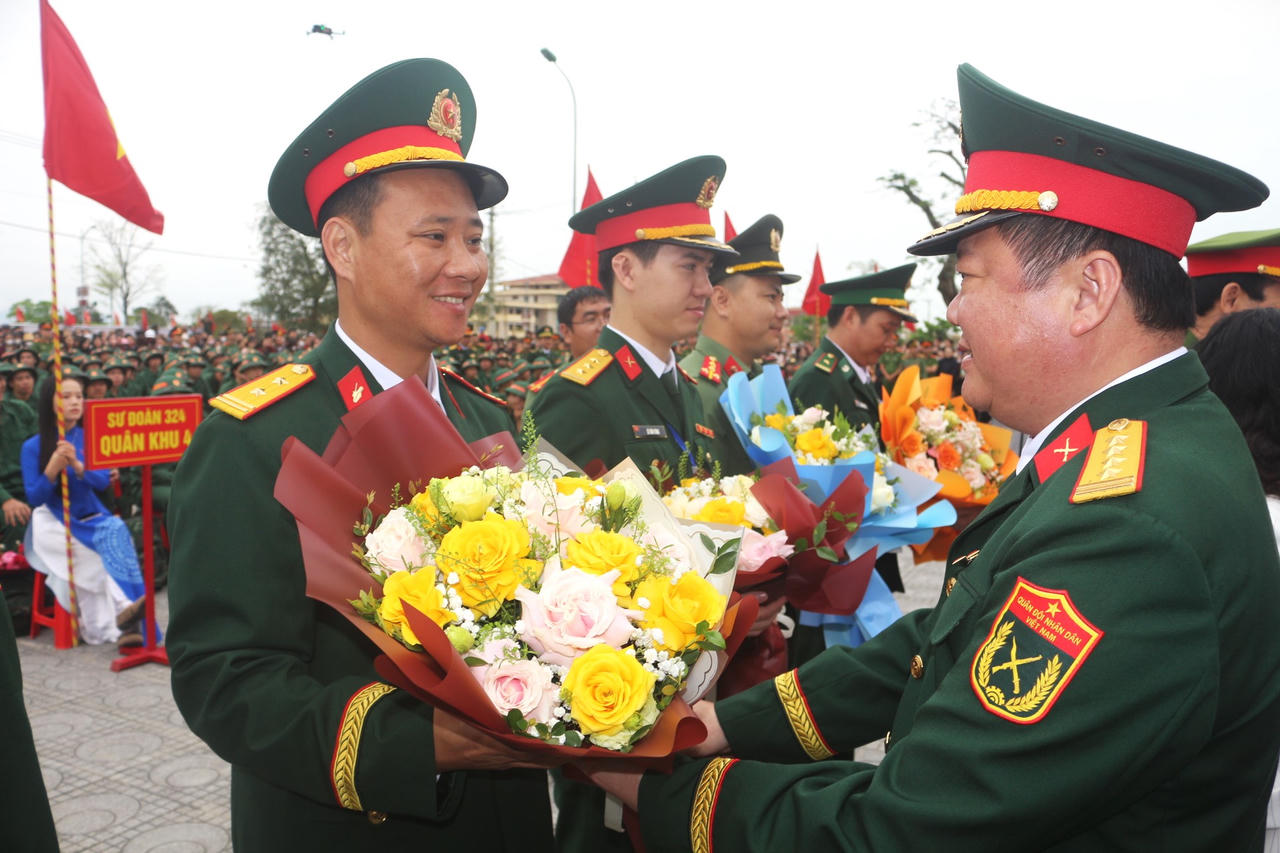 Quảng Trị: 2.630 thanh niên lên đường thực hiện nghĩa vụ quân sự, công an năm 2026