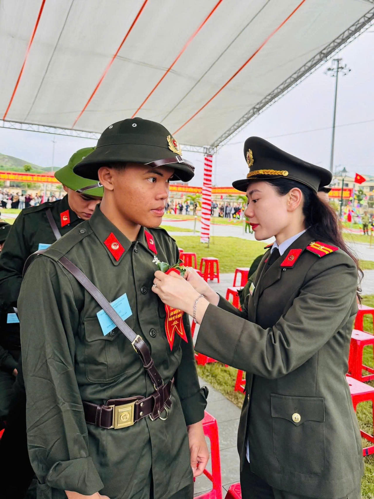 Trong số 290 công dân tham gia nghĩa vụ Công an nhân dân có 30 người tốt nghiệp đại học.