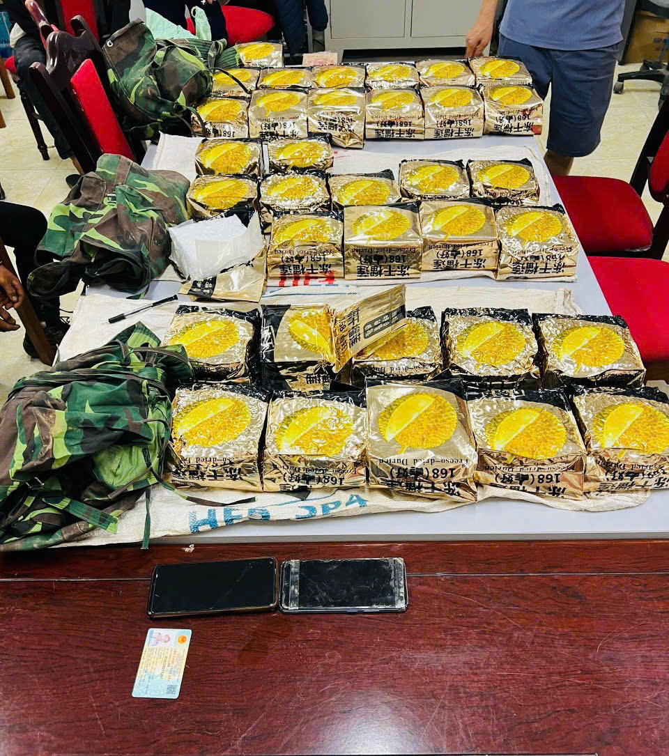 Chi cục Hải quan khu vực X, lực lượng Hải quan đã chủ động phối hợp với các lực lượng chức năng liên tiếp phát hiện, bắt giữ 3 vụ buôn bán, vận chuyển trái phép chất ma túy, thu giữ số lượng lớn tang vật, góp phần giữ vững an ninh trật tự trên tuyến biên giới.