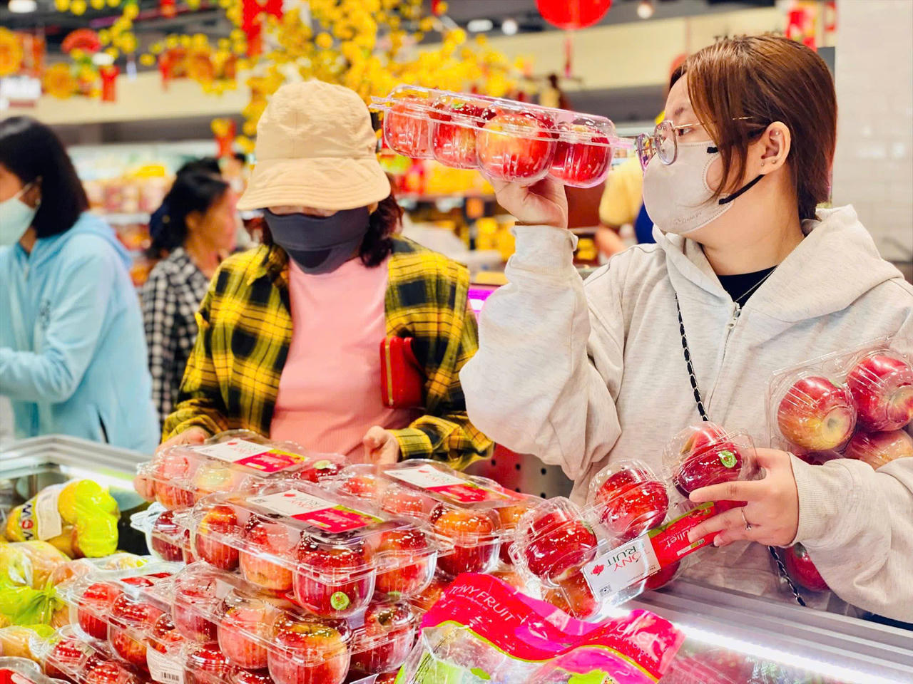 Co.opmart tặng hơn 7.500 phần quà dịp 8/3, giảm giá đến 50% nhiều mặt hàng