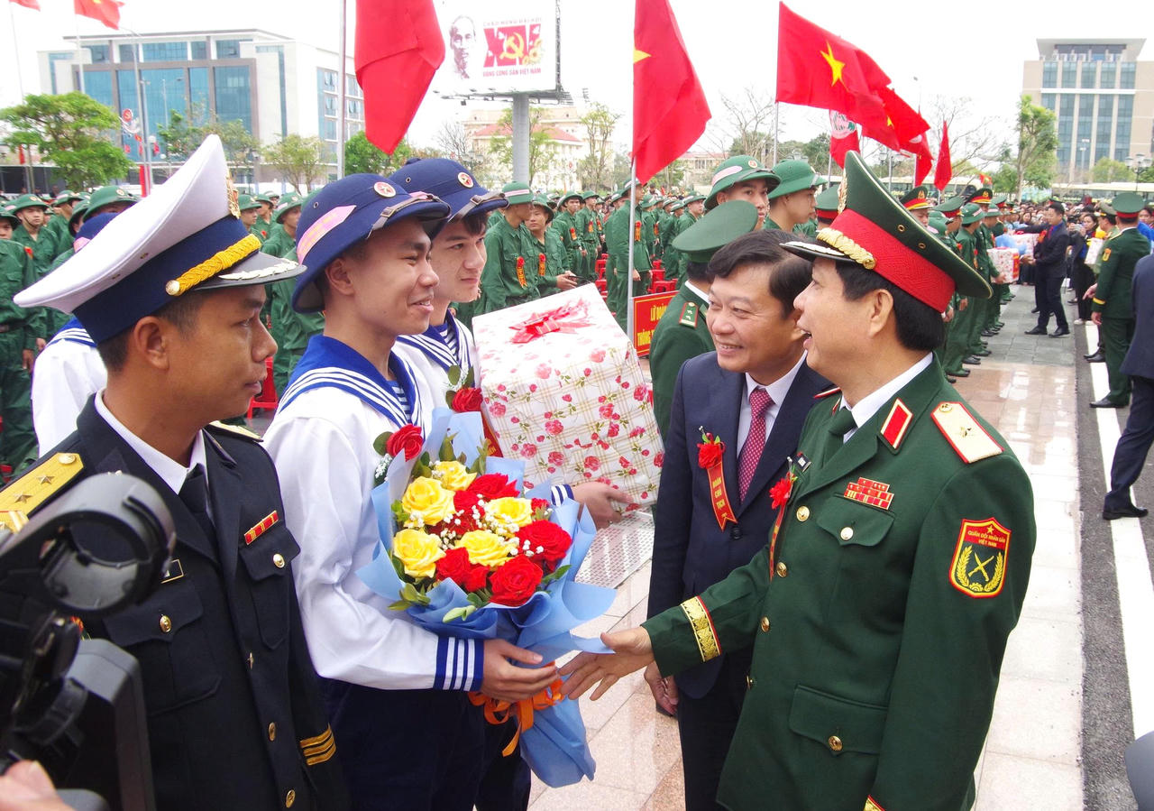 Quảng Trị: 2.630 thanh niên lên đường thực hiện nghĩa vụ quân sự, công an năm 2026