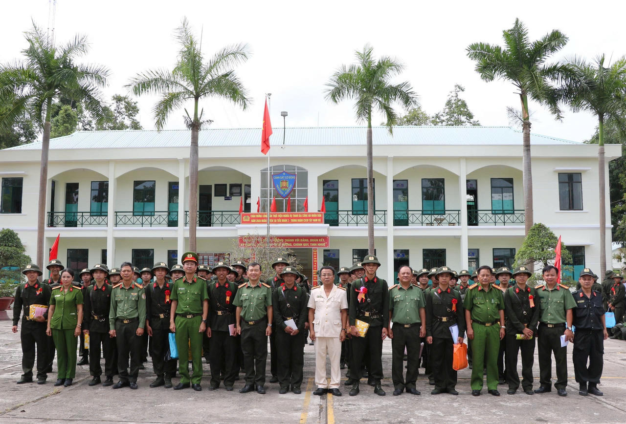 790 công dân An Giang chính thức nhập ngũ vào lực lượng Công an nhân dân năm 2026
