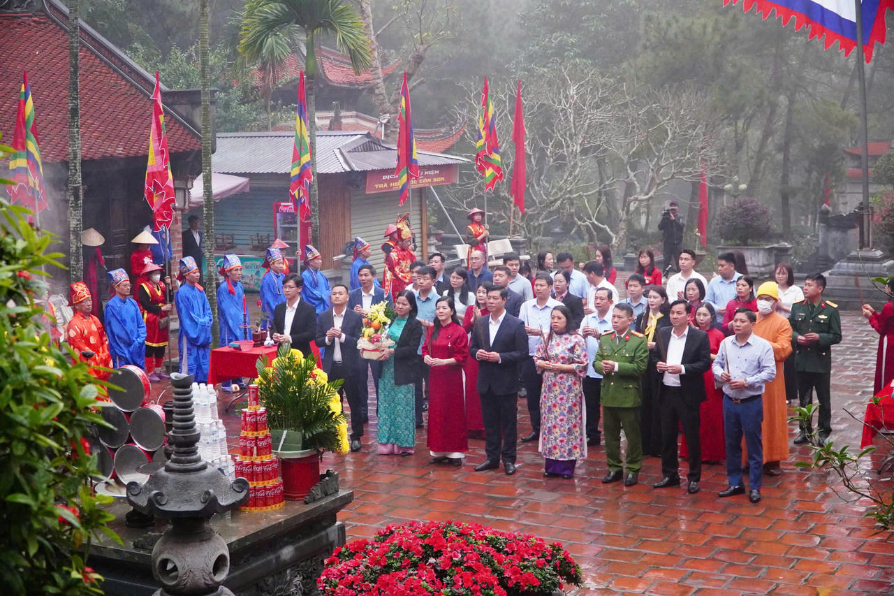 Tối 6/3 chính thức khai hội mùa Xuân Côn Sơn - Kiếp Bạc 2026