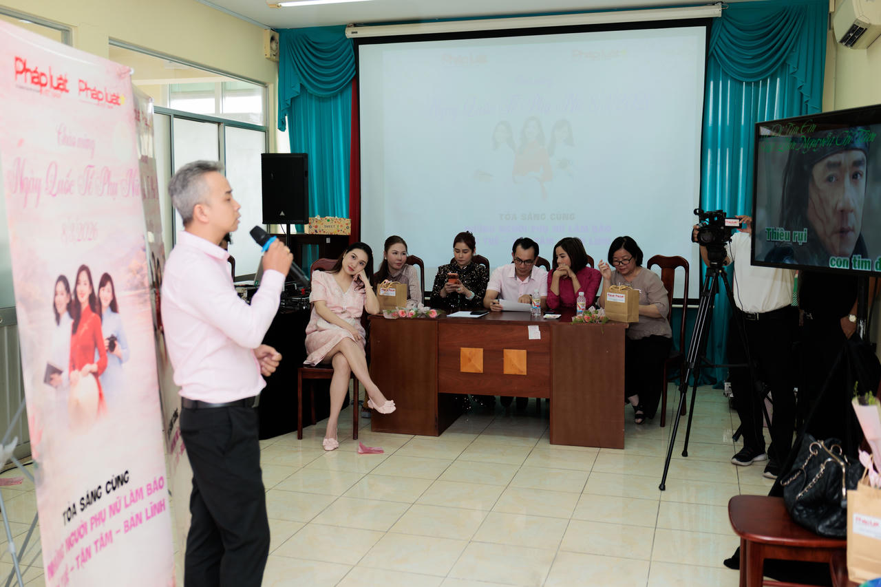 Sôi nổi hoạt động 8/3 tại Báo Pháp luật Việt Nam Văn phòng phía Nam