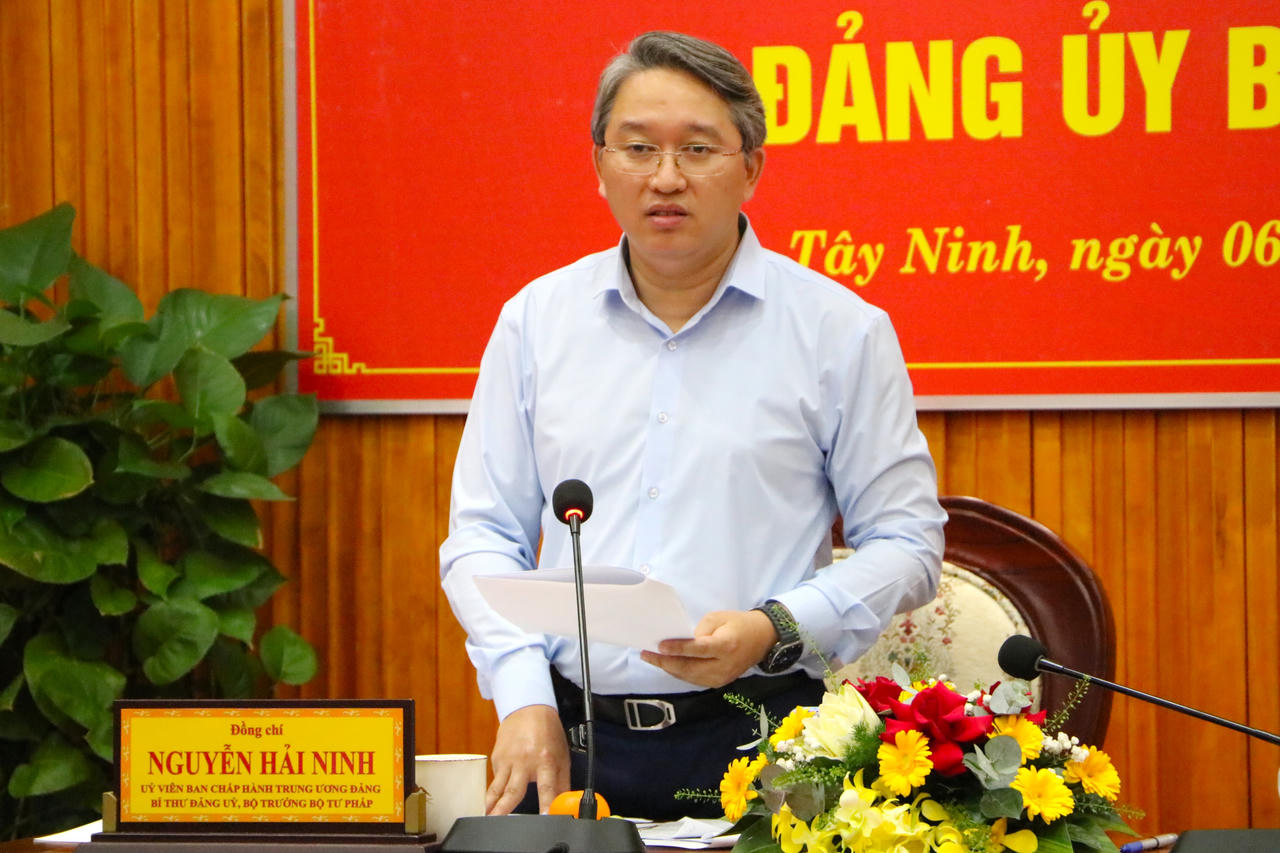 Bộ trưởng Bộ Tư ph&aacute;p Nguyễn Hải Ninh ph&aacute;t biểu chỉ đạo (ảnh: Kh&aacute;nh To&agrave;n)