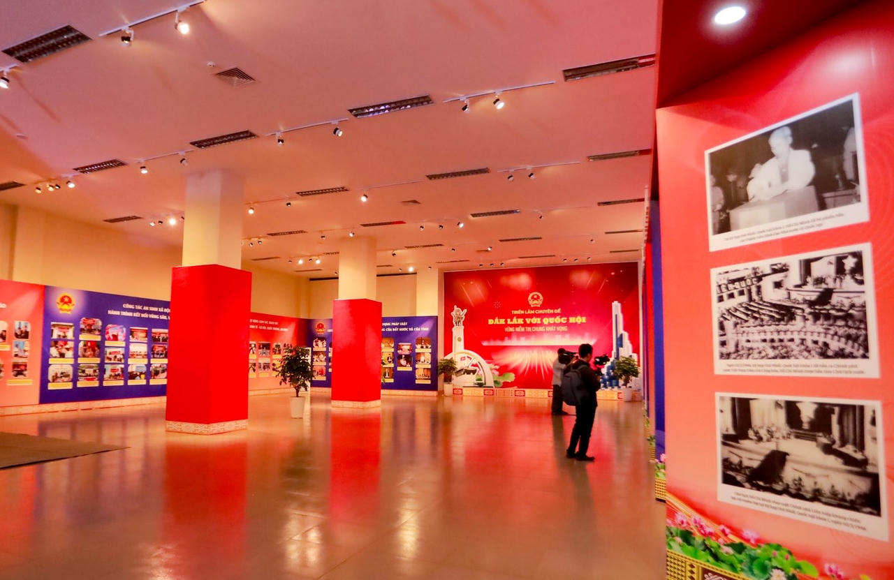 Triển lãm trên được xây dựng theo hai mảng chủ đề chính: “Vững niềm tin” và “Chung khát vọng”