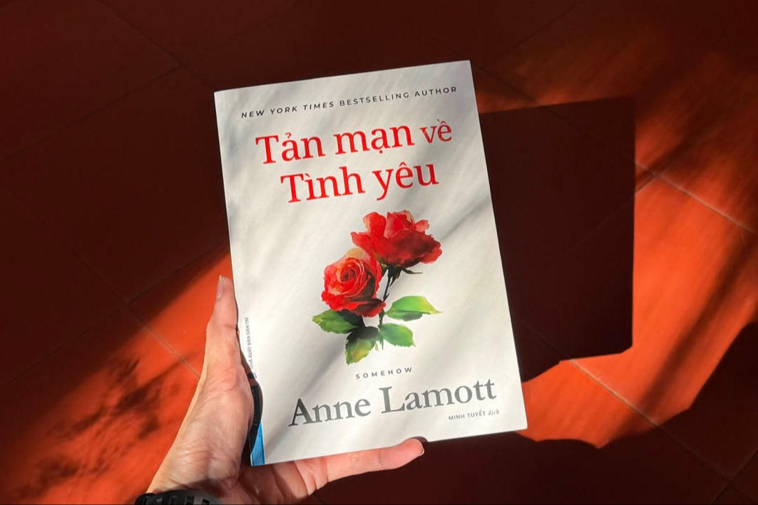 Tình yêu “rón rén” đi qua những tháng ngày ta sống