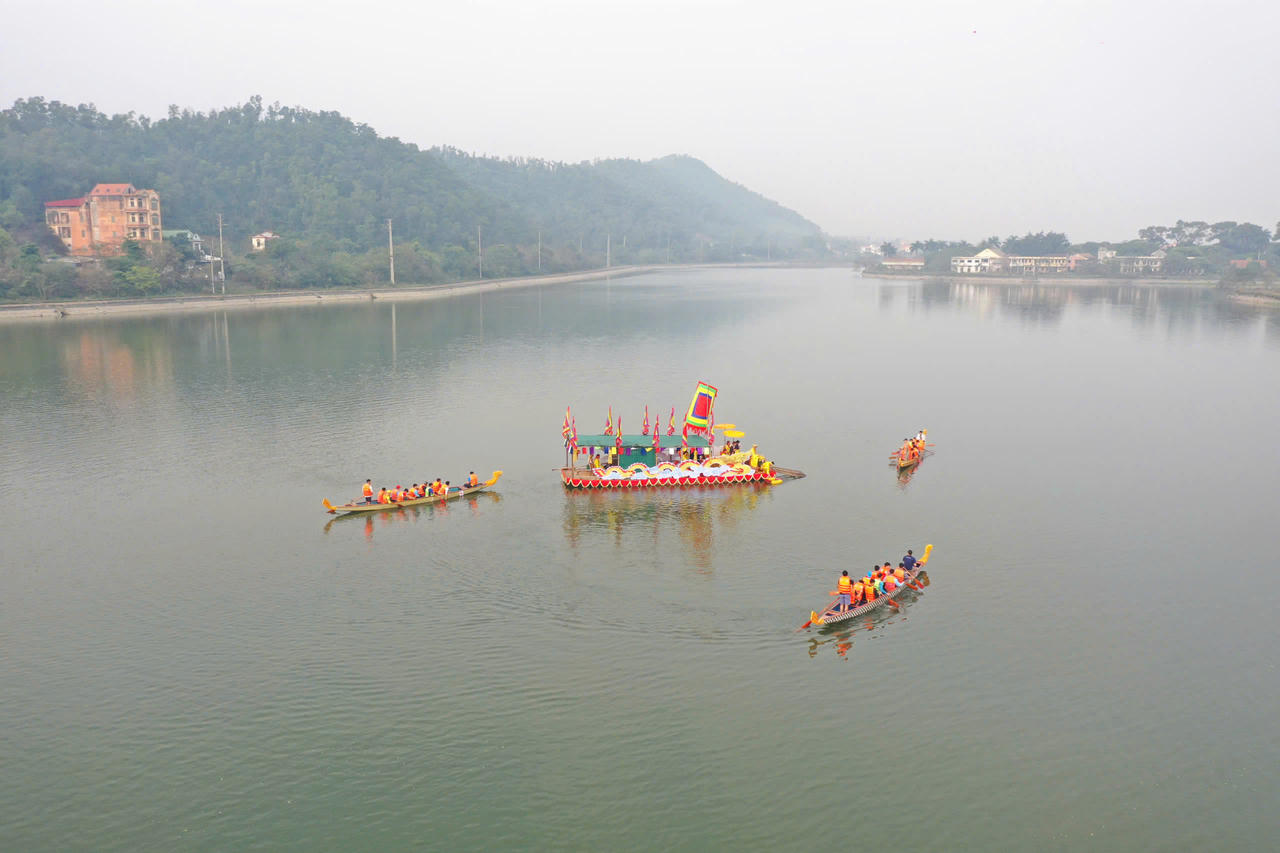 Độc đáo Lễ rước nước hội Xuân Côn Sơn – Kiếp Bạc năm 2026