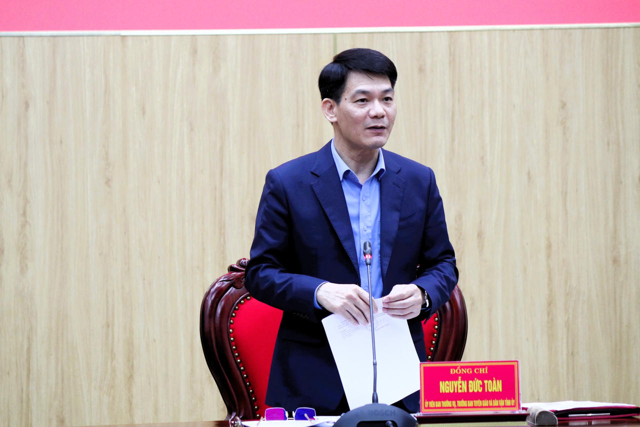 Ông Nguyễn Đức Toàn - Trưởng ban Tuyên giáo và Dân vận Tỉnh ủy Ninh Bình phát biểu kết luận