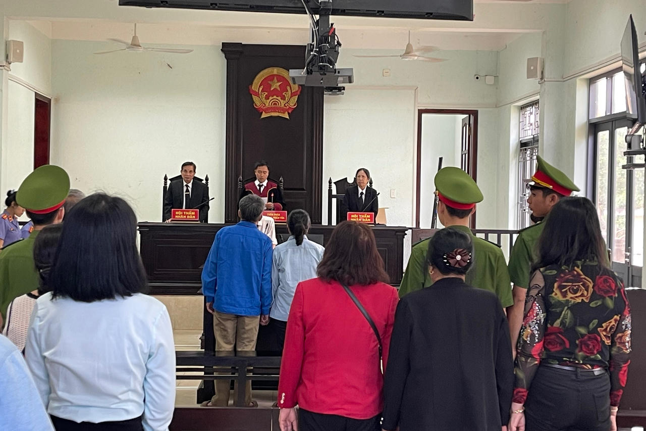 Sơ thẩm vụ án liên tục thóa mạ người khác ở Gia Lai: Hội đồng xét xử trả hồ sơ, yêu cầu điều tra thêm dấu hiệu tội phạm khác của bị cáo 