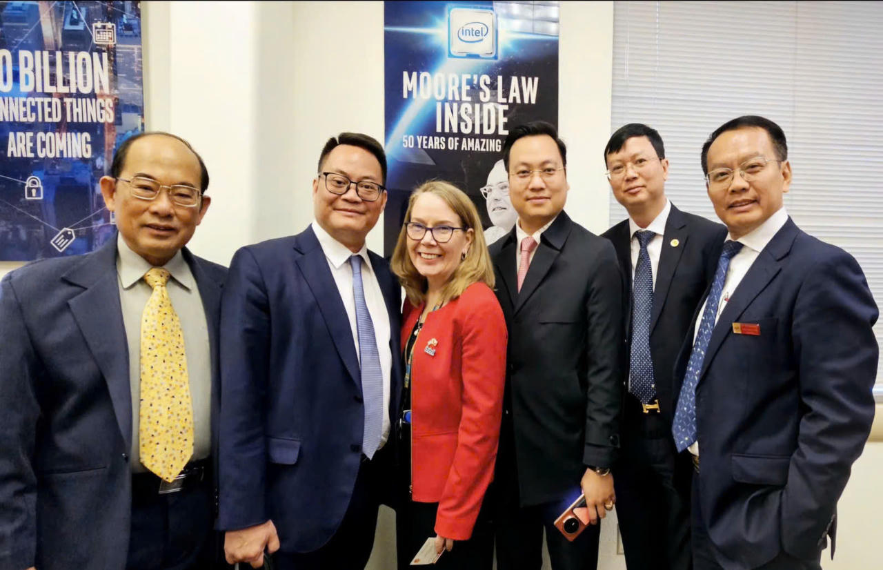 Hiệu trưởng Trường Cao đẳng Công nghệ cao Hà Nội tham gia cùng đoàn công tác tại Hoa Kỳ