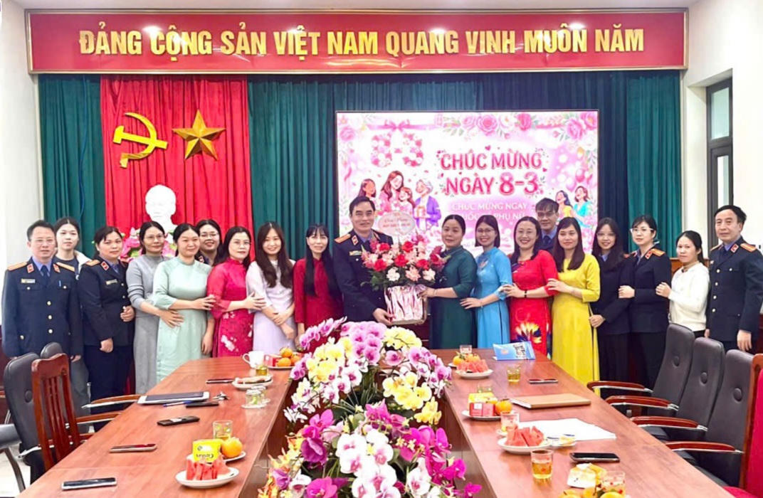 Viện kiểm sát nhân dân khu vực 8 - Hưng Yên tổ chức Kỷ niệm ngày Quốc tế Phụ nữ 8/3.