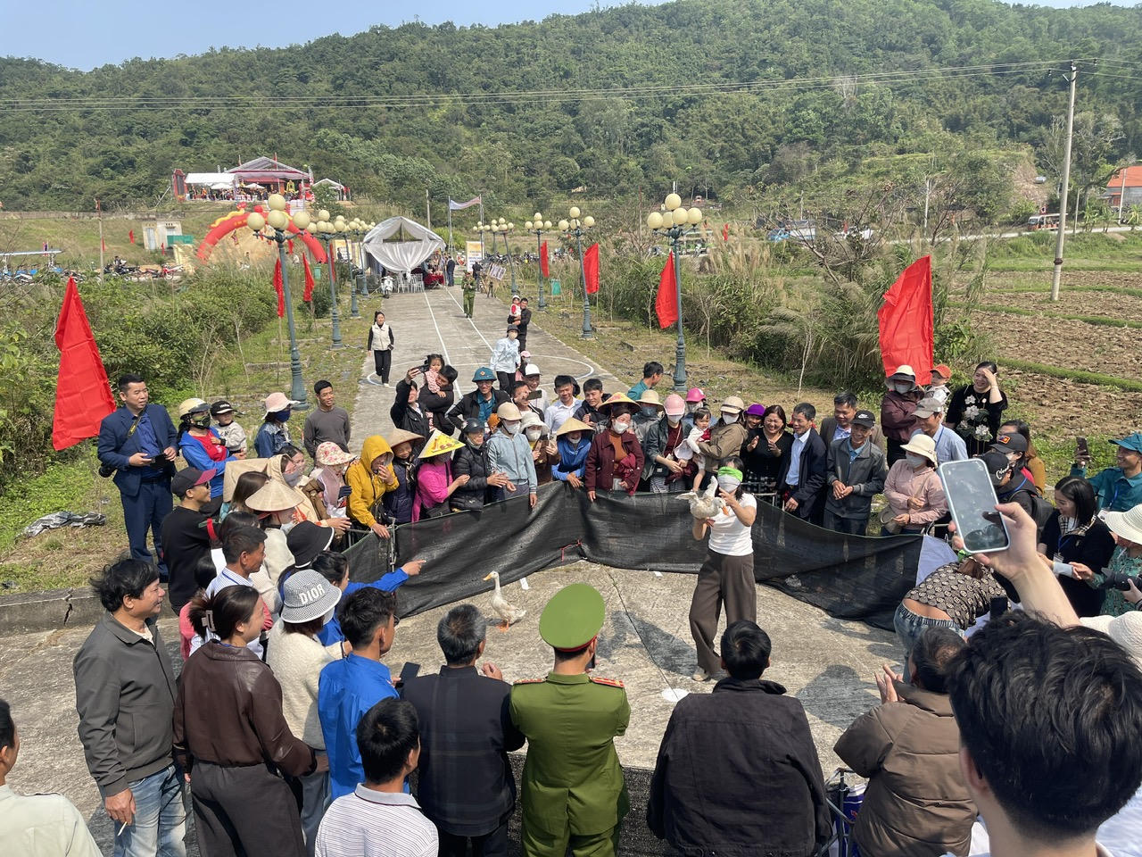Quảng Ninh: Khai hội đình – miếu Cái Chiên sau 77 năm 