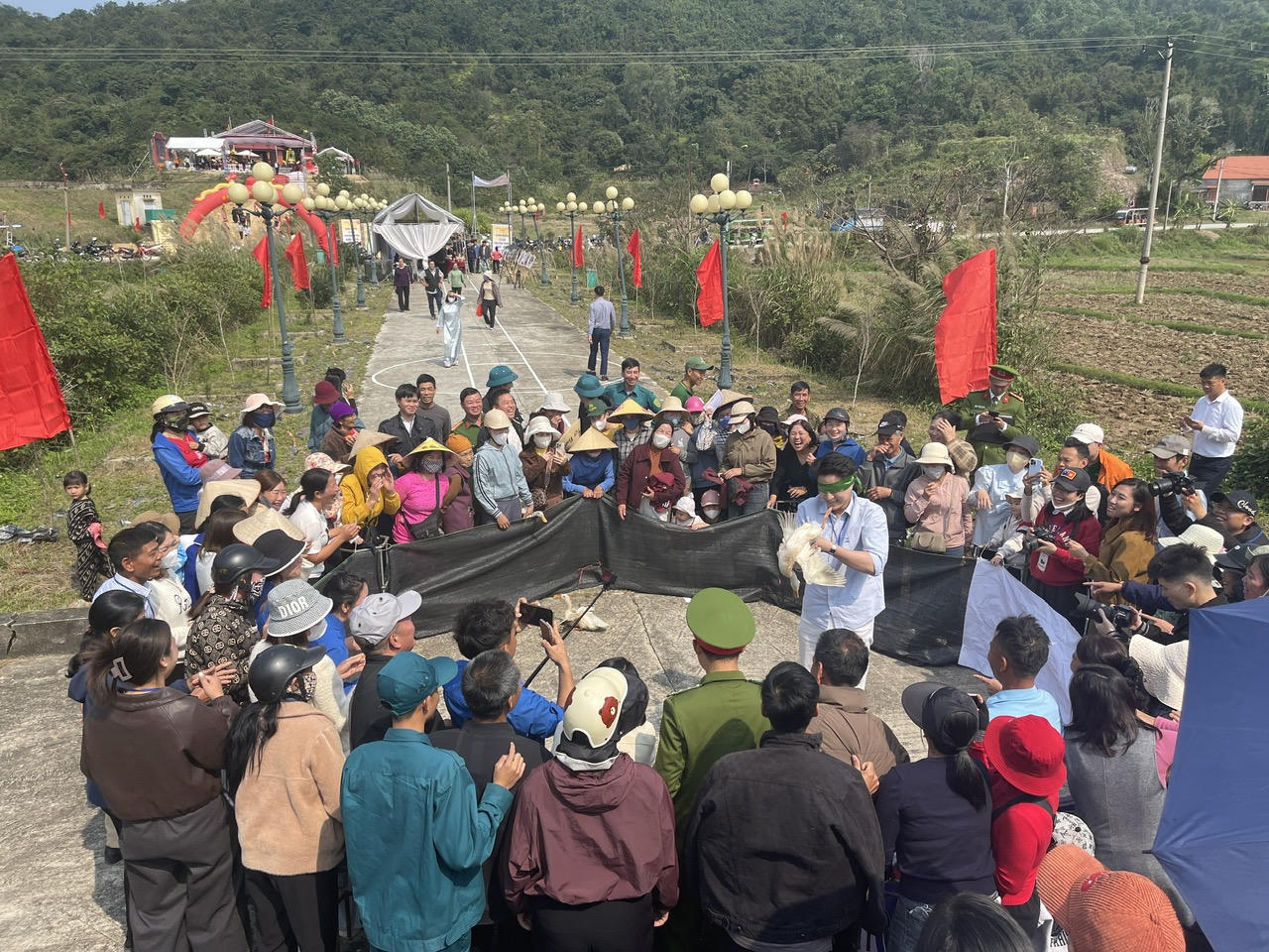 Quảng Ninh: Khai hội đình – miếu Cái Chiên sau 77 năm 