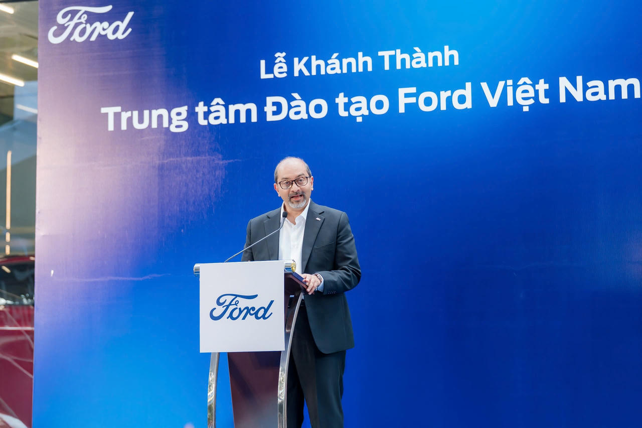 Ông Ruchik Shah, Tổng Giám đốc Ford Việt Nam phát biểu tại lễ khai trương