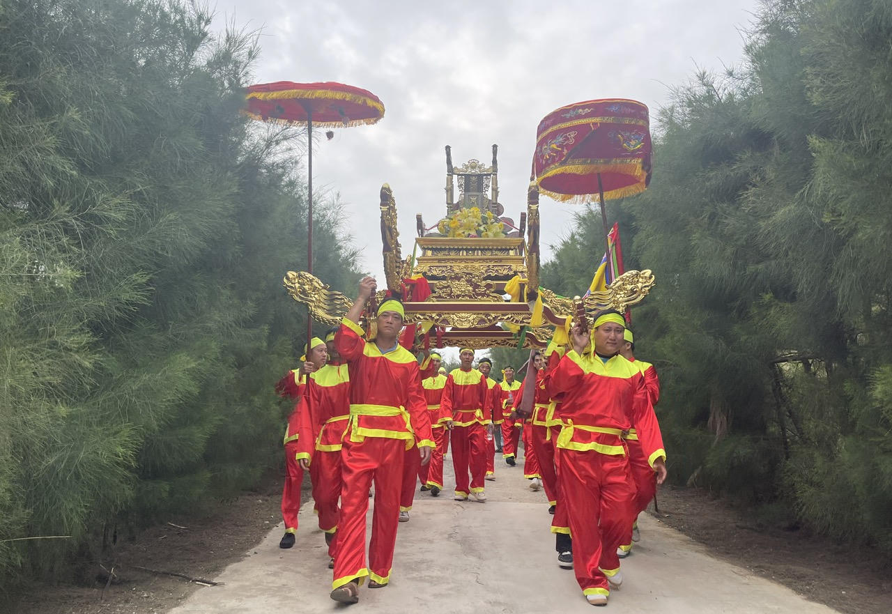 Quảng Ninh: Khai hội đình – miếu Cái Chiên sau 77 năm 