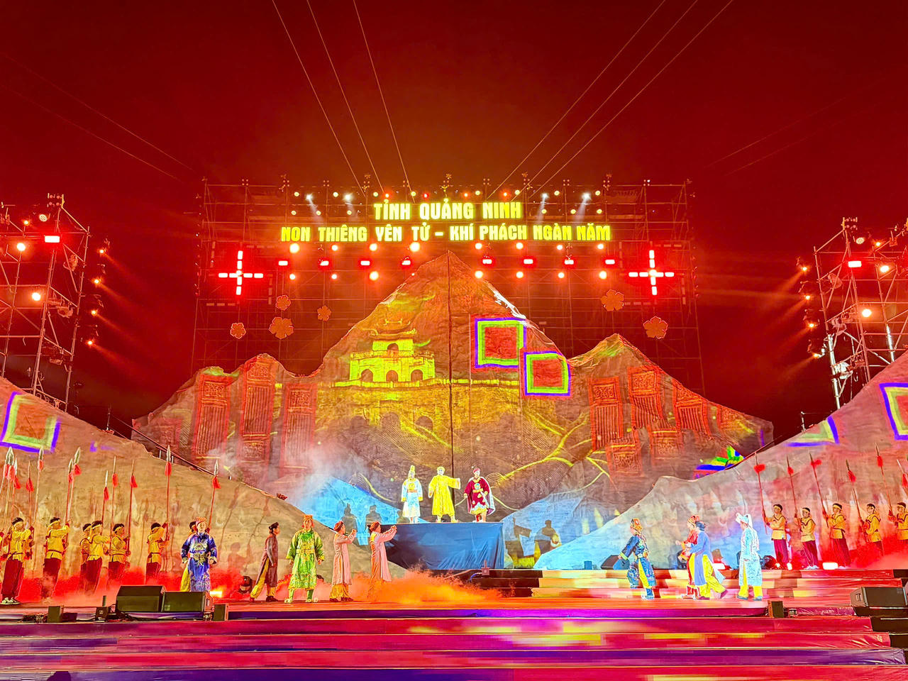 Non thiêng Yên Tử - Khí phách ngàn năm