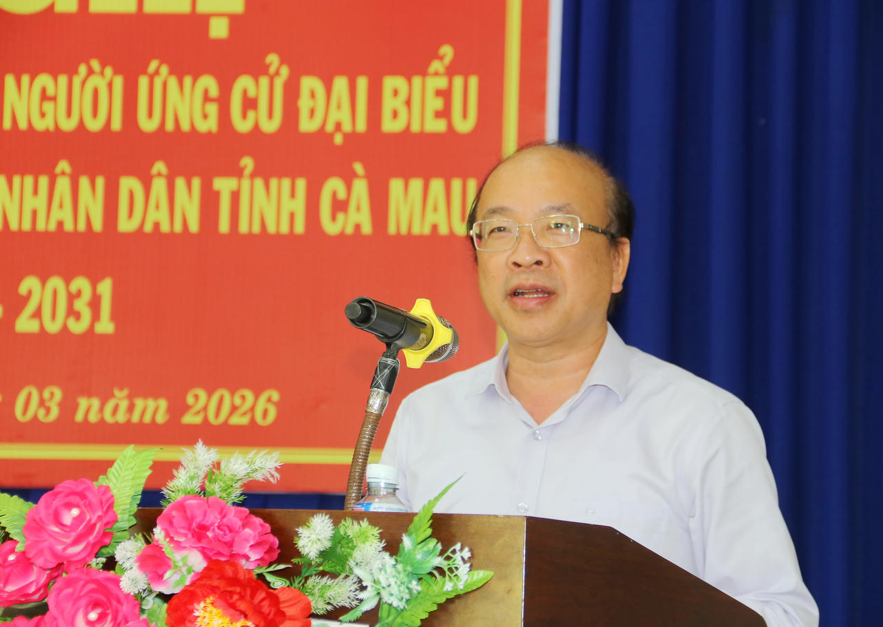 Thứ trưởng Bộ Tư pháp Phan Chí Hiếu, trình bày chương trình hành động.