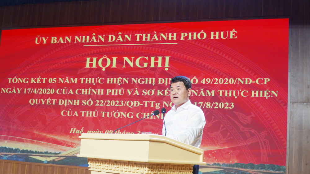 Phó Chủ tịch UBND thành phố Hoàng Hải Minh phát biểu tại hội nghị.