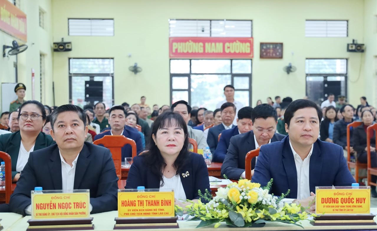 Phó Thủ tướng Phạm Thị Thanh Trà tiếp xúc cử tri tại Lào Cai