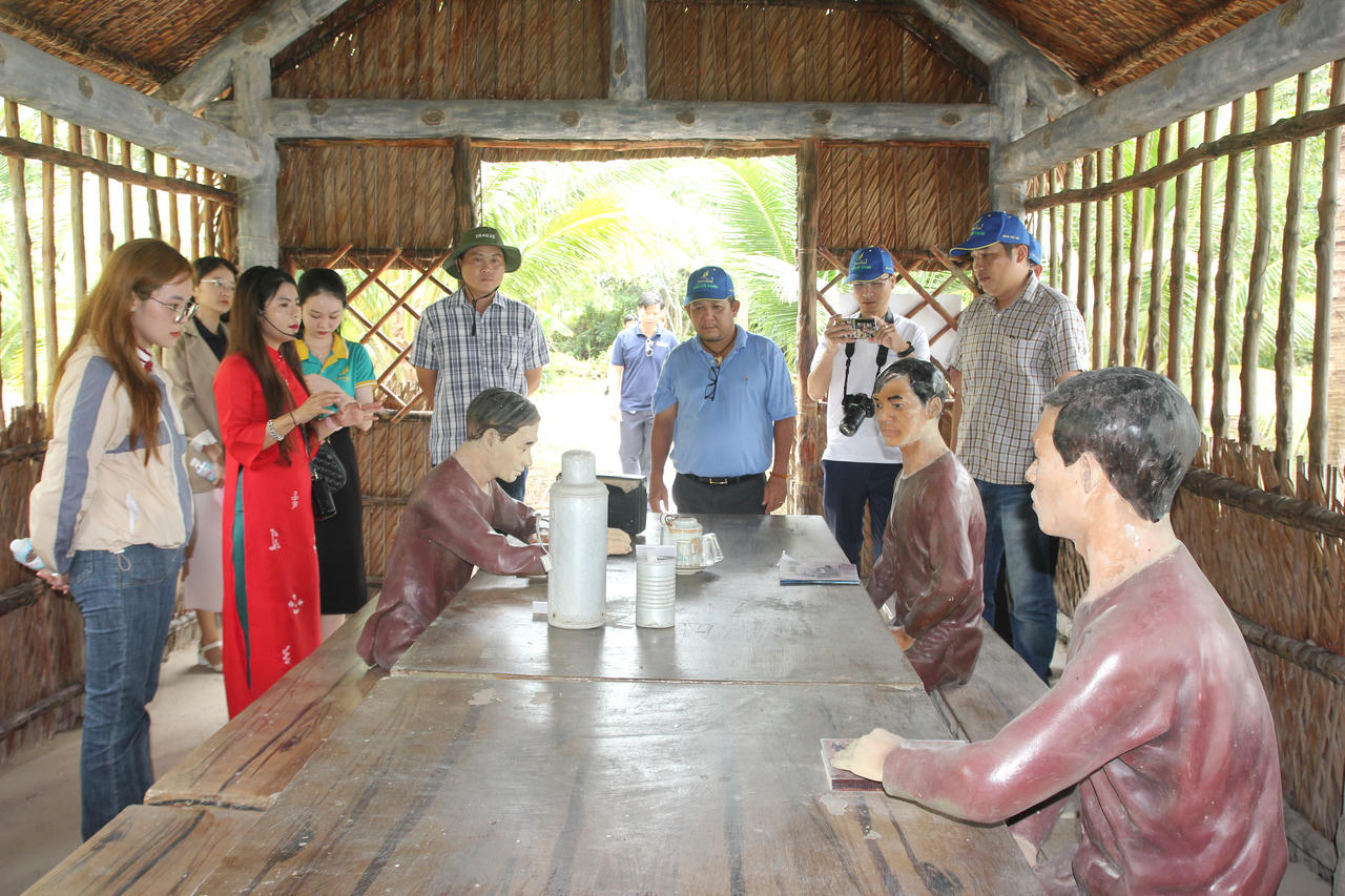 Xã Phú Mỹ là vùng căn cứ cách mạng quan trọng, nơi đặt Khu Căn cứ Tỉnh ủy trong thời kỳ kháng chiến, gắn với nhiều dấu mốc lịch sử.