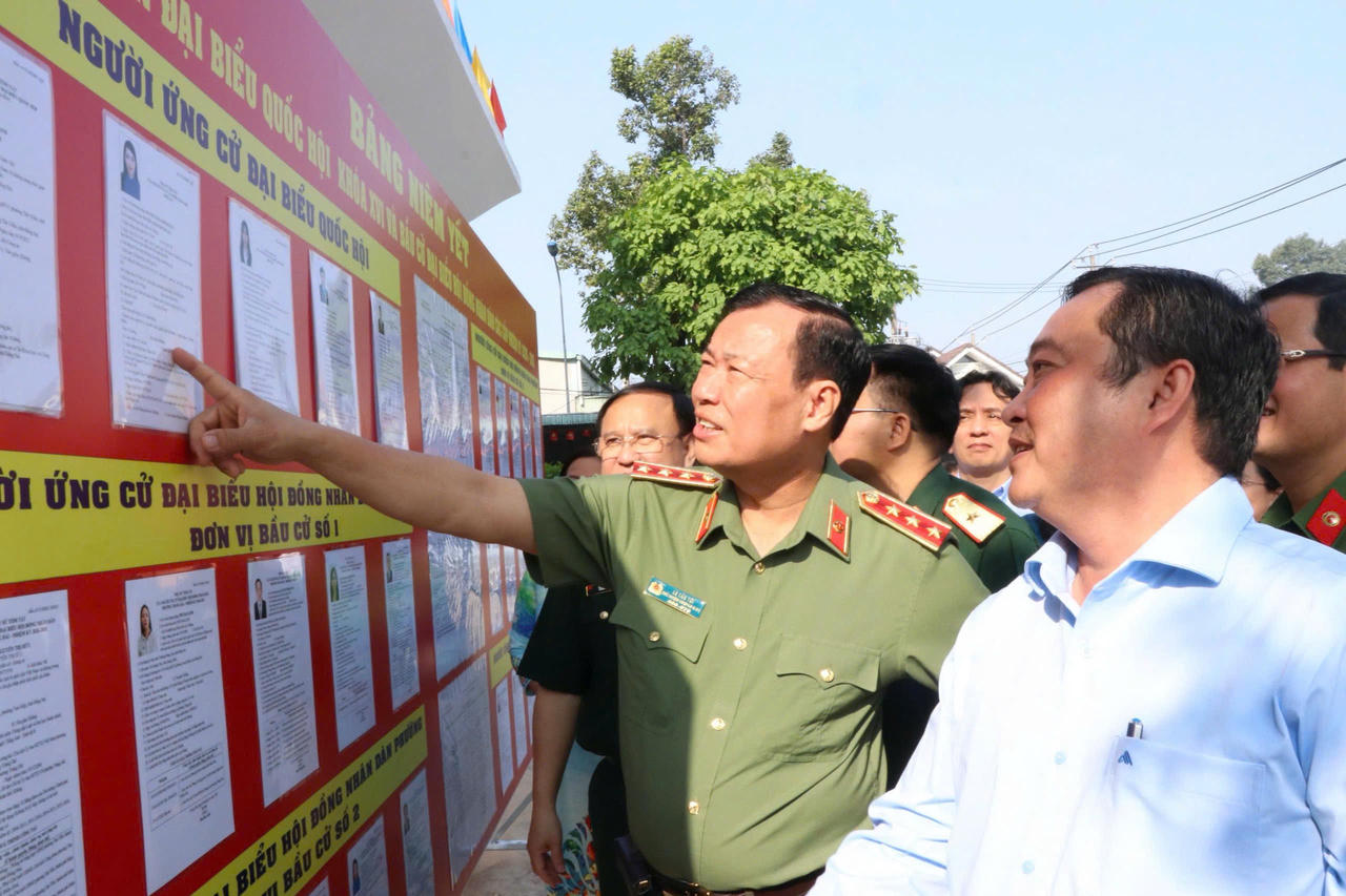 Thượng tướng Lê Tấn Tới đề nghị Đồng Nai chủ động phòng ngừa, bảo đảm an ninh trật tự phục vụ bầu cử.