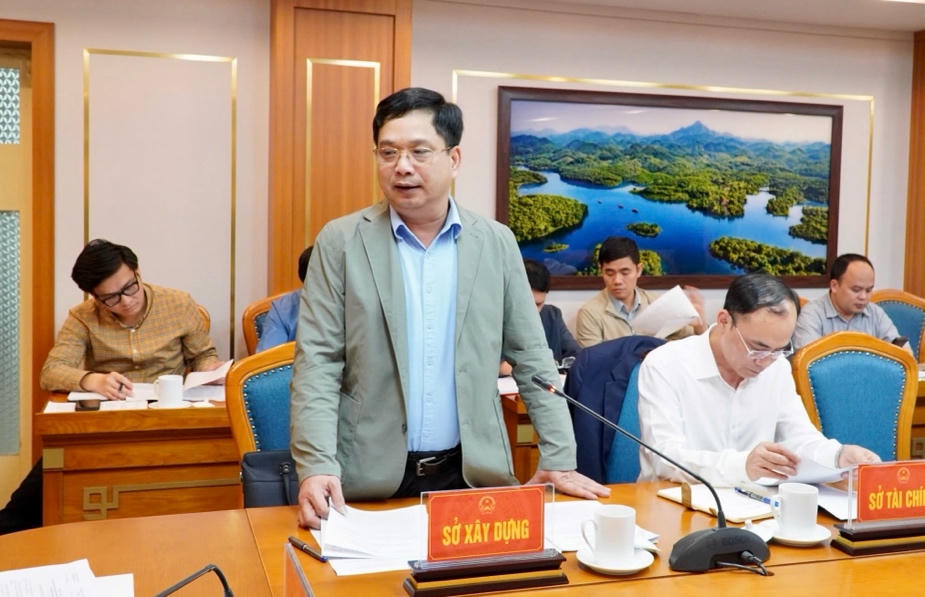 Đại diện Sở Xây dựng báo cáo tại hội nghị. Ảnh: phutho.gov.vn