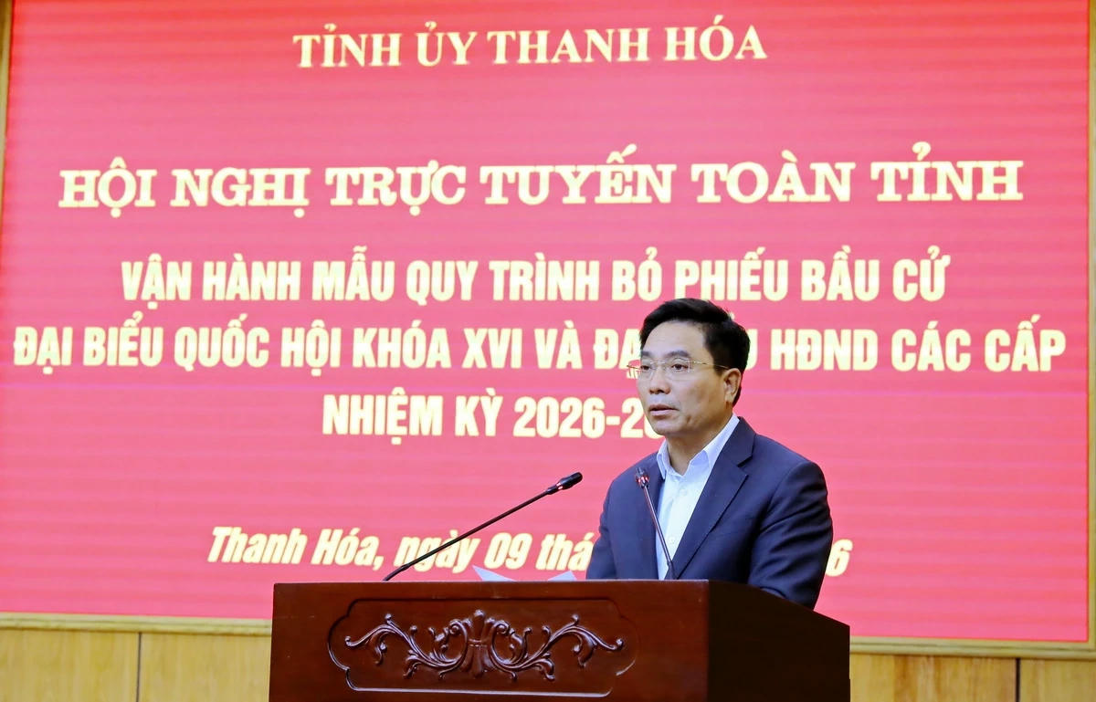 Bí thư Tỉnh ủy Thanh Hóa Nguyễn Doãn Anh phát biểu chỉ đạo tại hội nghị.