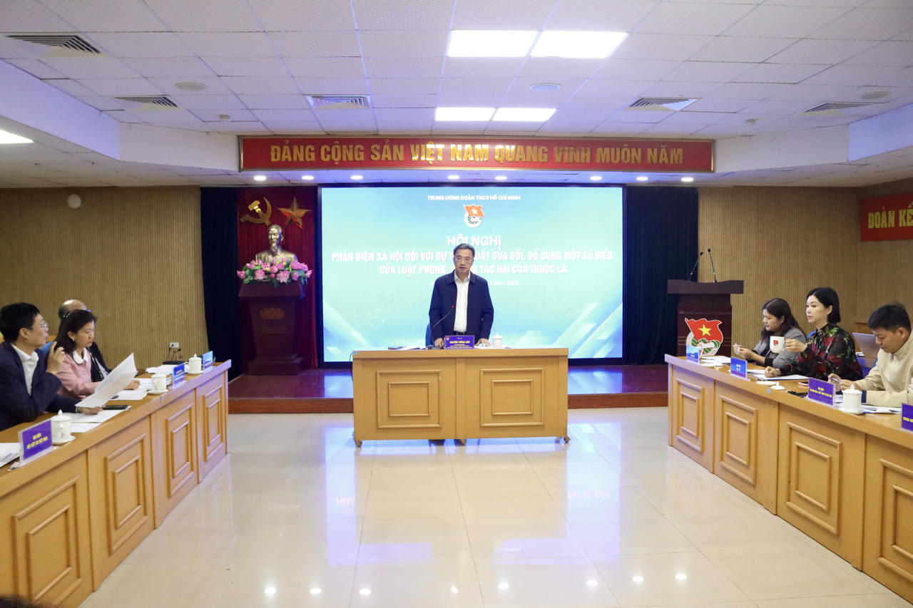 Đề xuất bổ sung chế tài mạnh với vi phạm liên quan đến thuốc lá điện tử