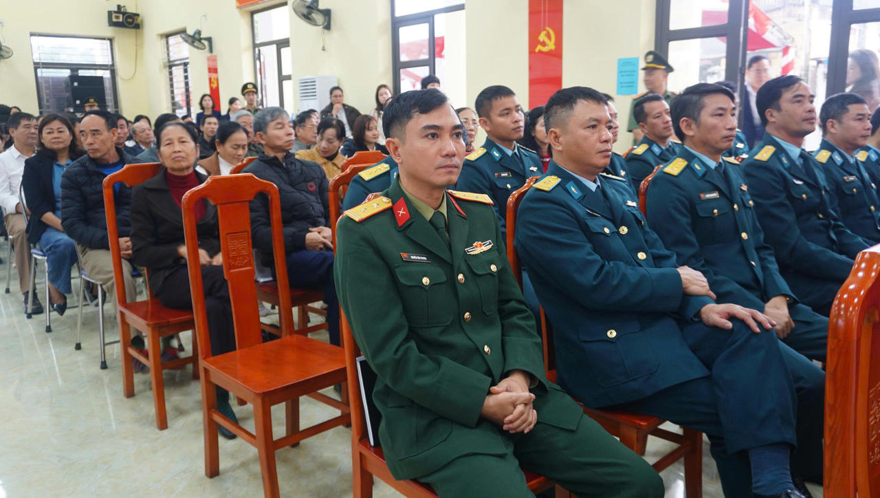 Cử tri bày tỏ sự tin tưởng và kỳ vọng các ứng cử viên nếu trúng cử đại biểu Quốc hội khóa XVI sẽ phát huy trách nhiệm, đóng góp trí tuệ và tâm huyết vào hoạt động của Quốc hội và Đoàn đại biểu Quốc hội tỉnh Lào Cai.