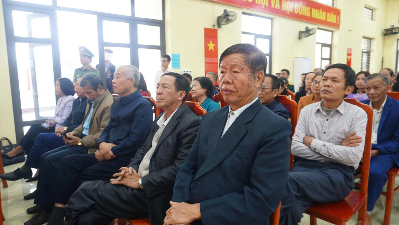 Phó Thủ tướng Phạm Thị Thanh Trà tiếp xúc cử tri tại Lào Cai